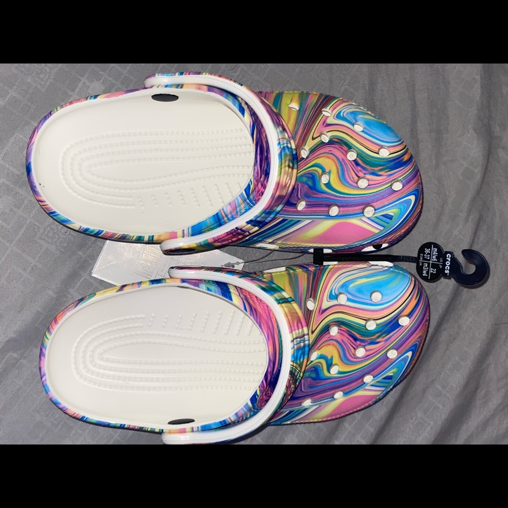 Brand new crocs